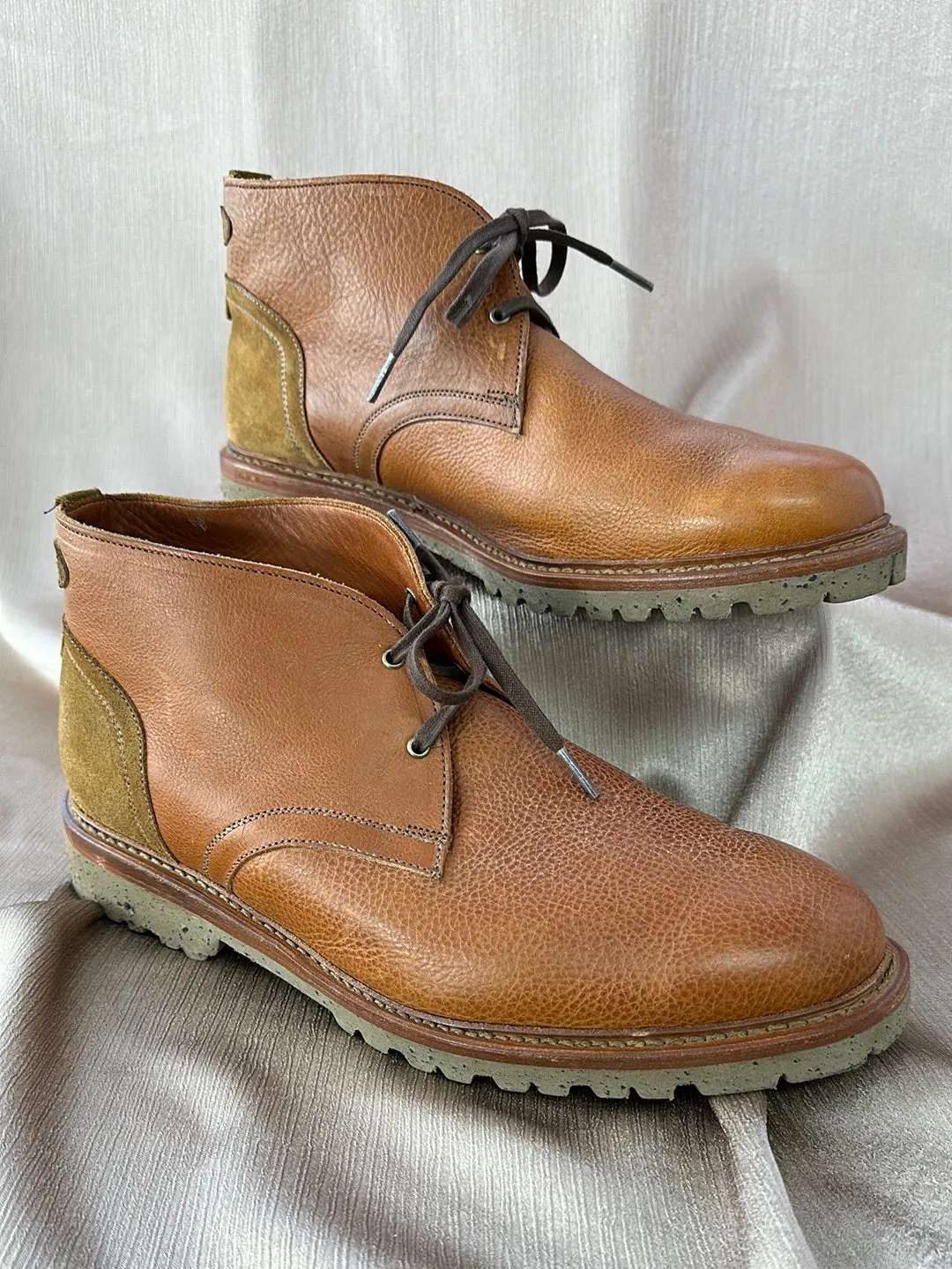 ALLEN EDMONDS cognac brown Discovery Chukka Boots - Men's 9.5