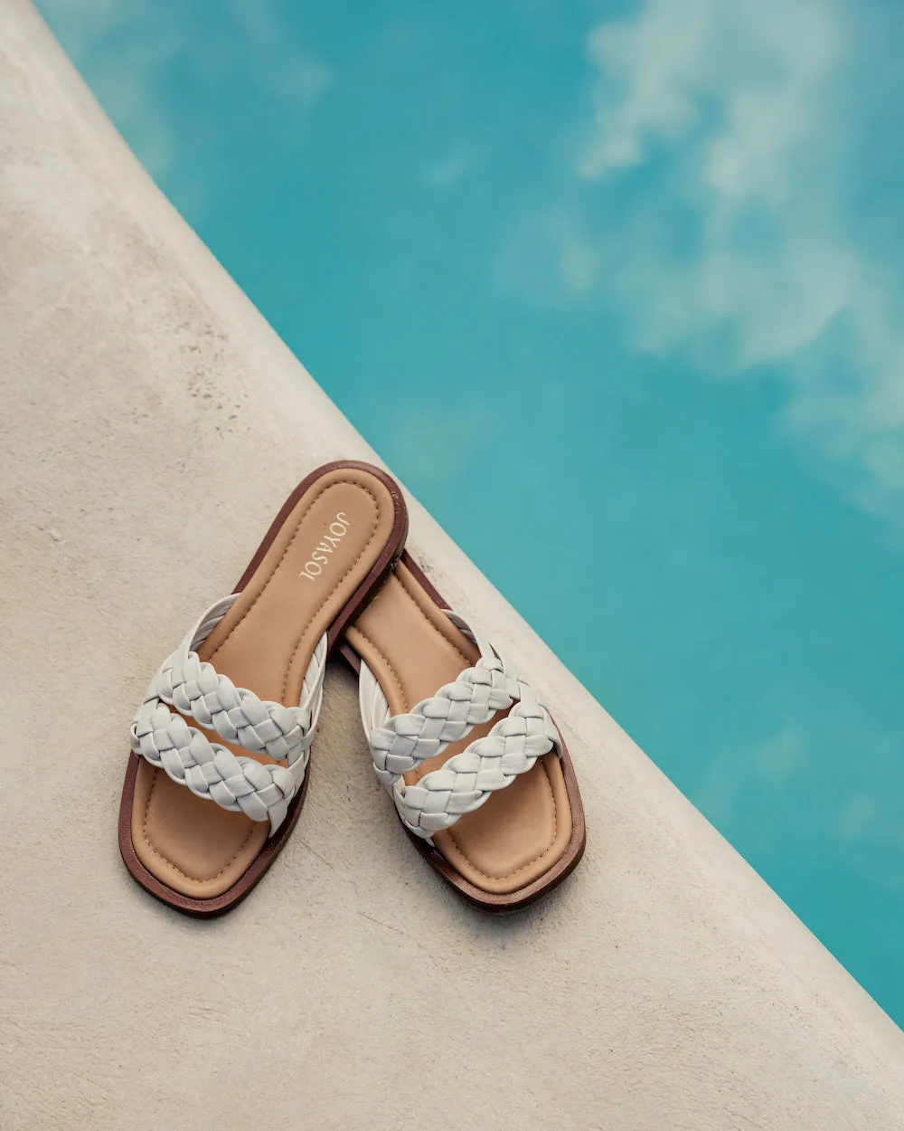 Ava Sandal