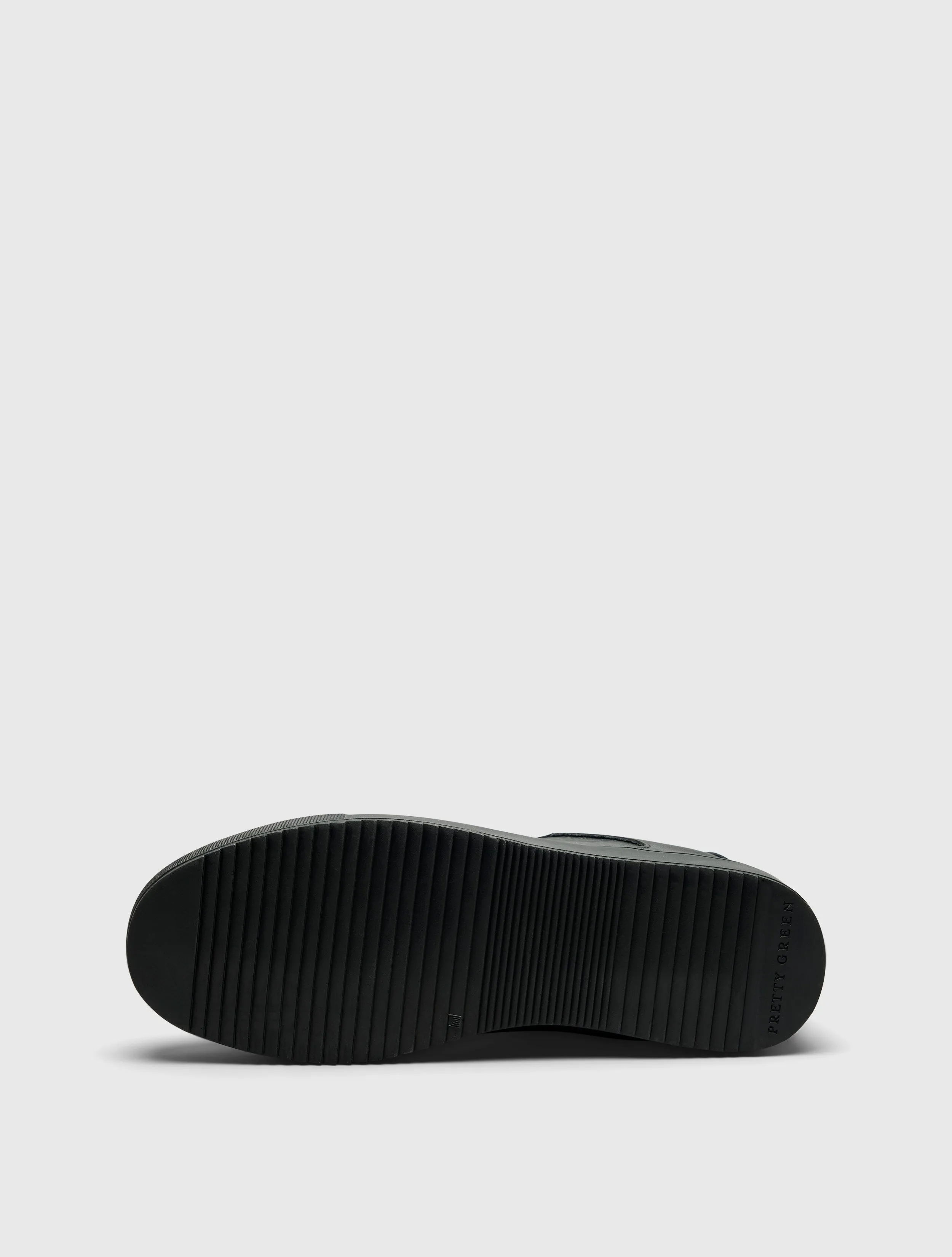 Black Cali Trainer