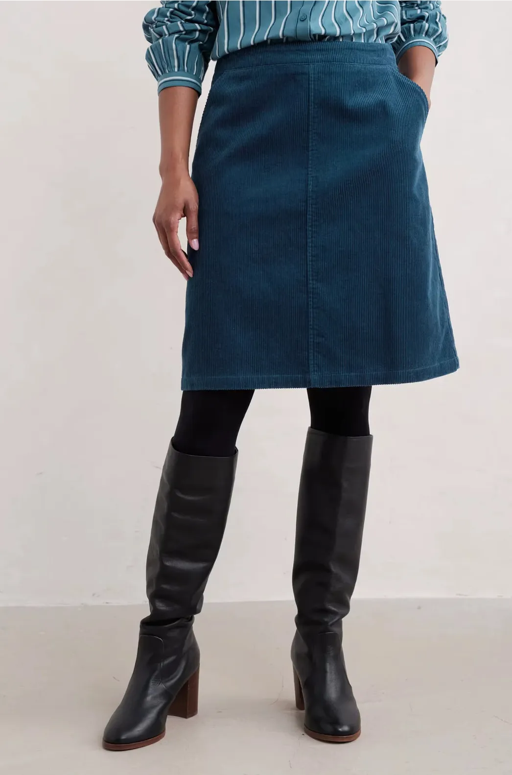 DOVETAIL SKIRT - SEA CAVE
