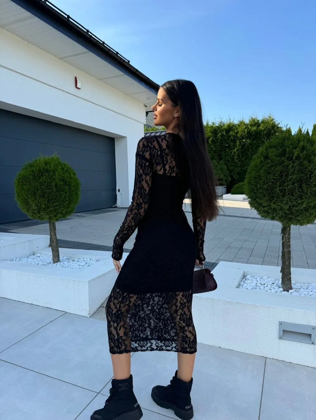 Elegant Round Neck Sheer Lace Bodycon Midi Dress