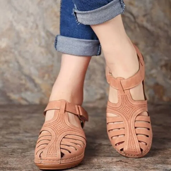 Fabiola® | Vintage Style Leather Orthopedic Sandals