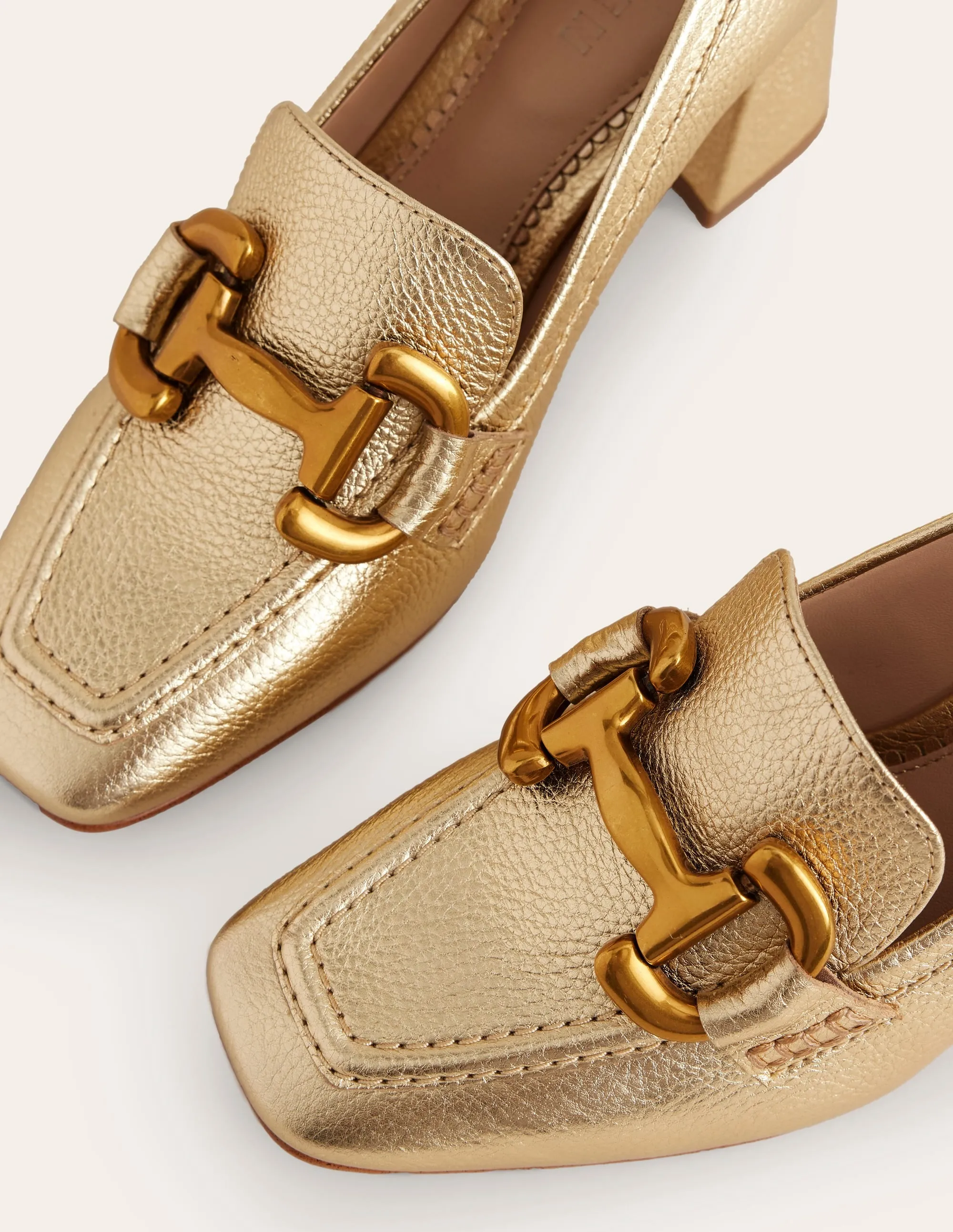 Iris Absatz-Loafer mit Trensendetail-Aquamarine Bunny