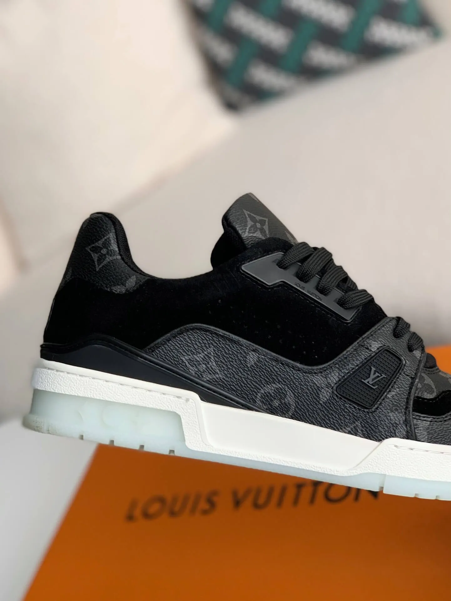 Louis Vuitton Trainer Black Monogram