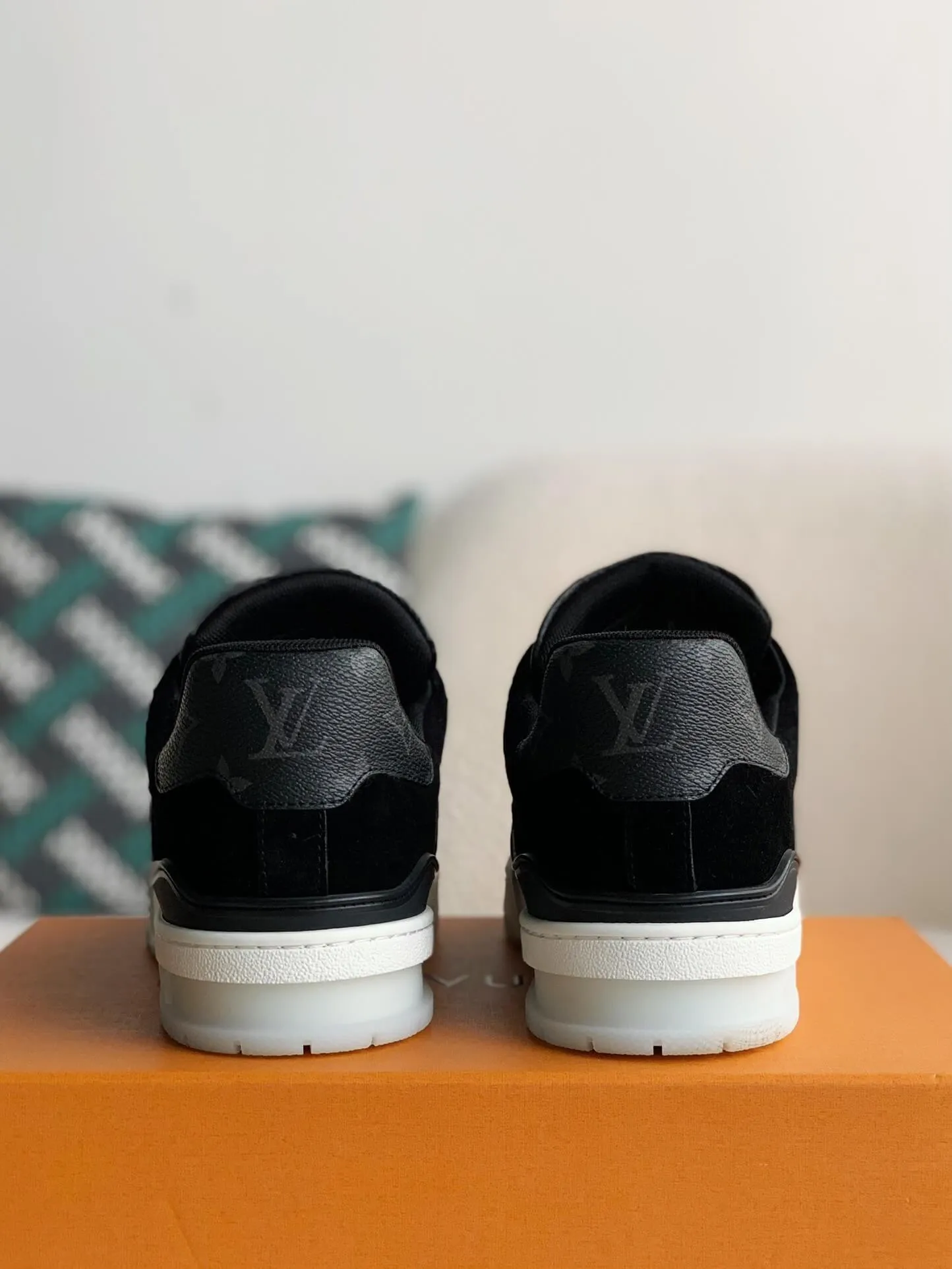 Louis Vuitton Trainer Black Monogram