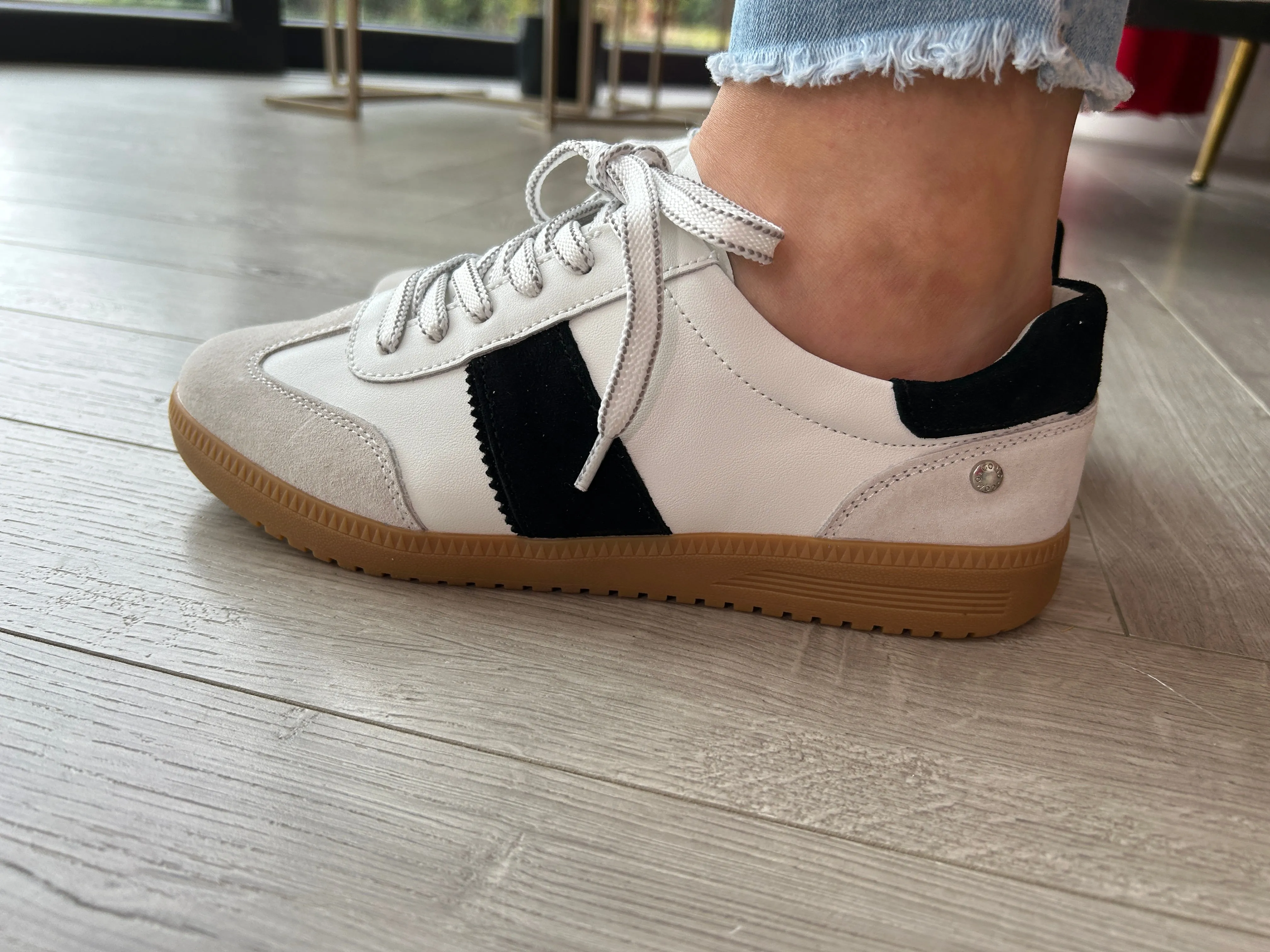 Melfi Trainer Black/White