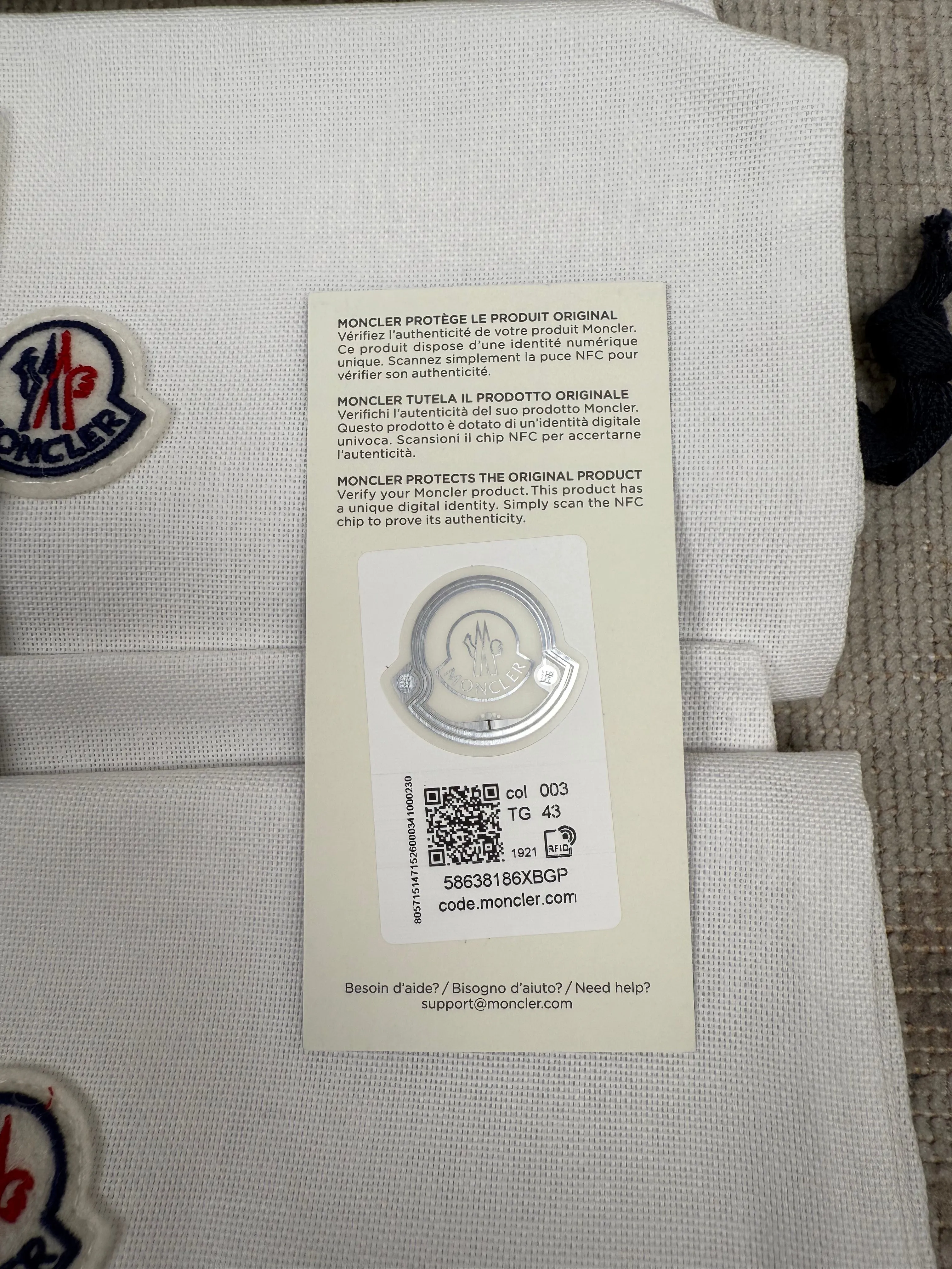 Moncler Leave No Trace Trainer - White / Black (Unused)