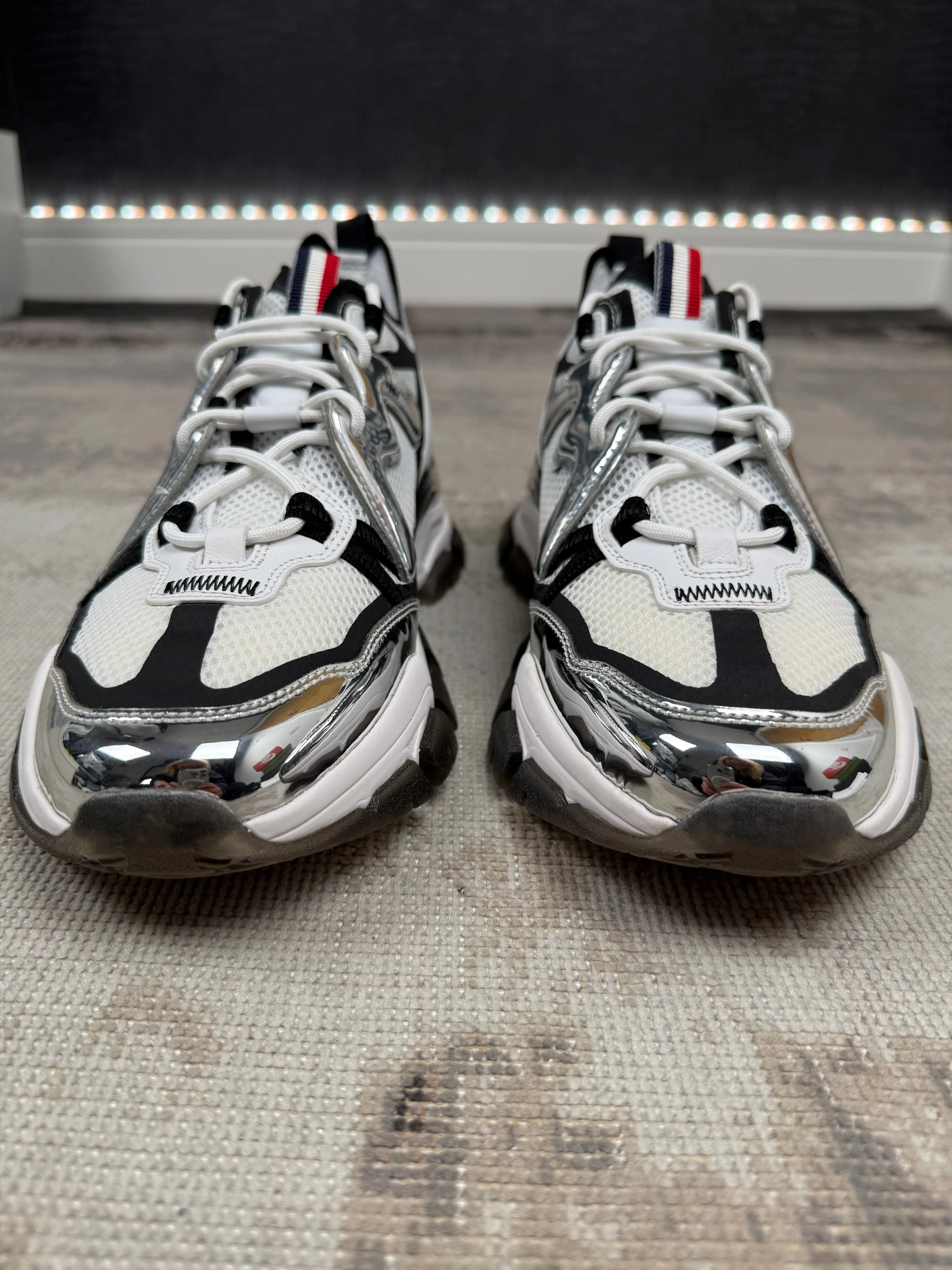 Moncler Leave No Trace Trainer - White / Black (Unused)