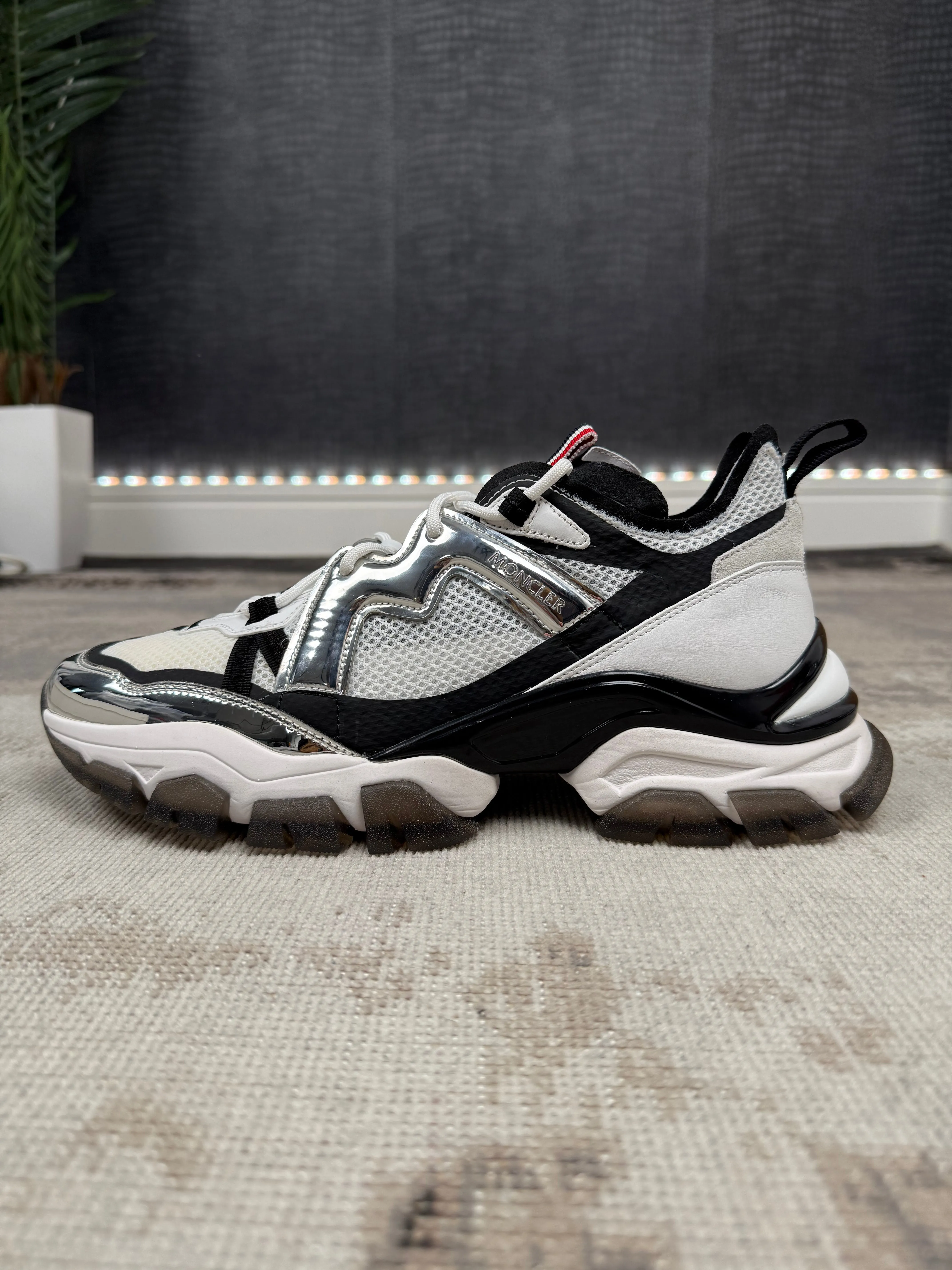 Moncler Leave No Trace Trainer - White / Black (Unused)