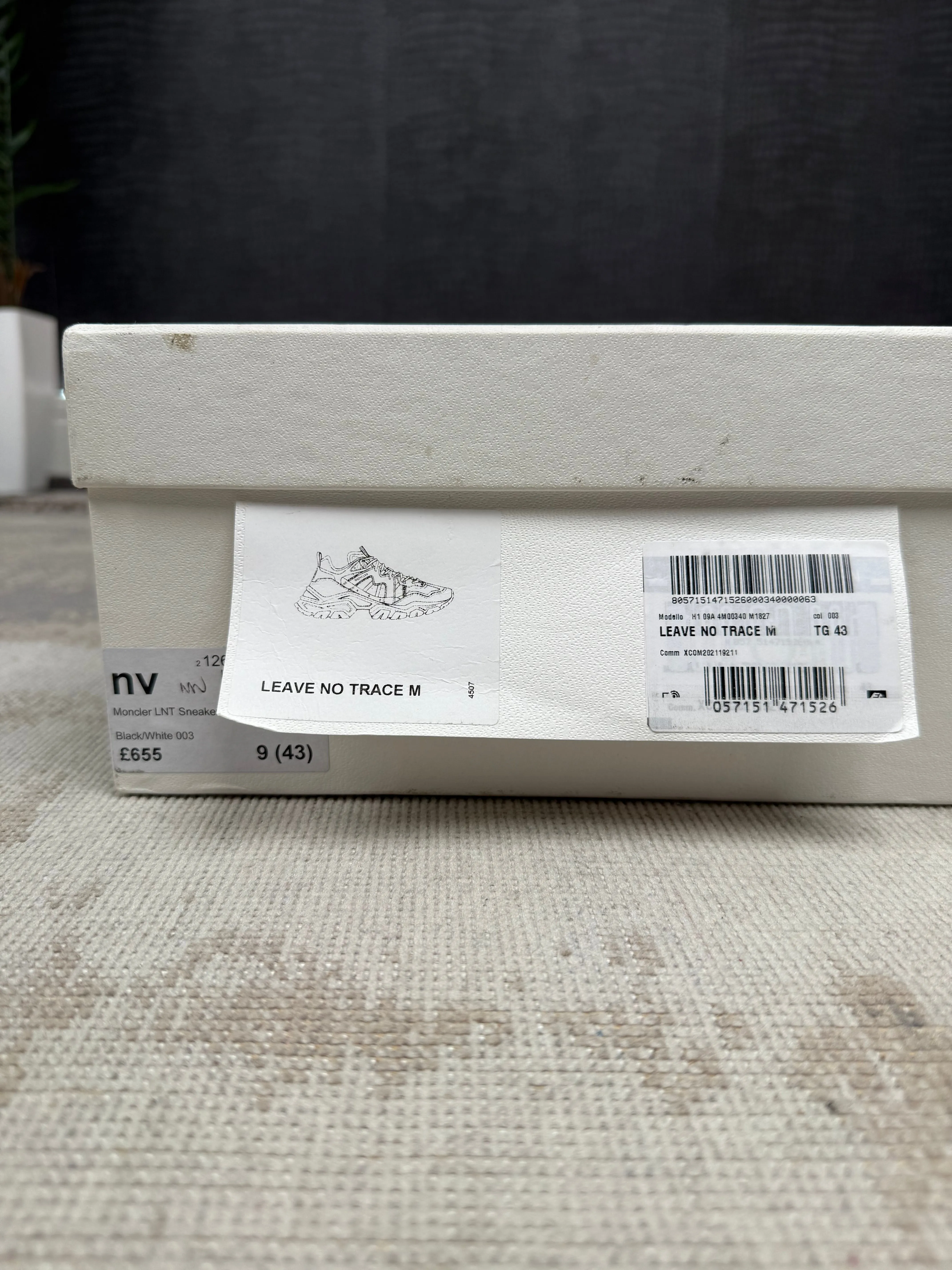 Moncler Leave No Trace Trainer - White / Black (Unused)