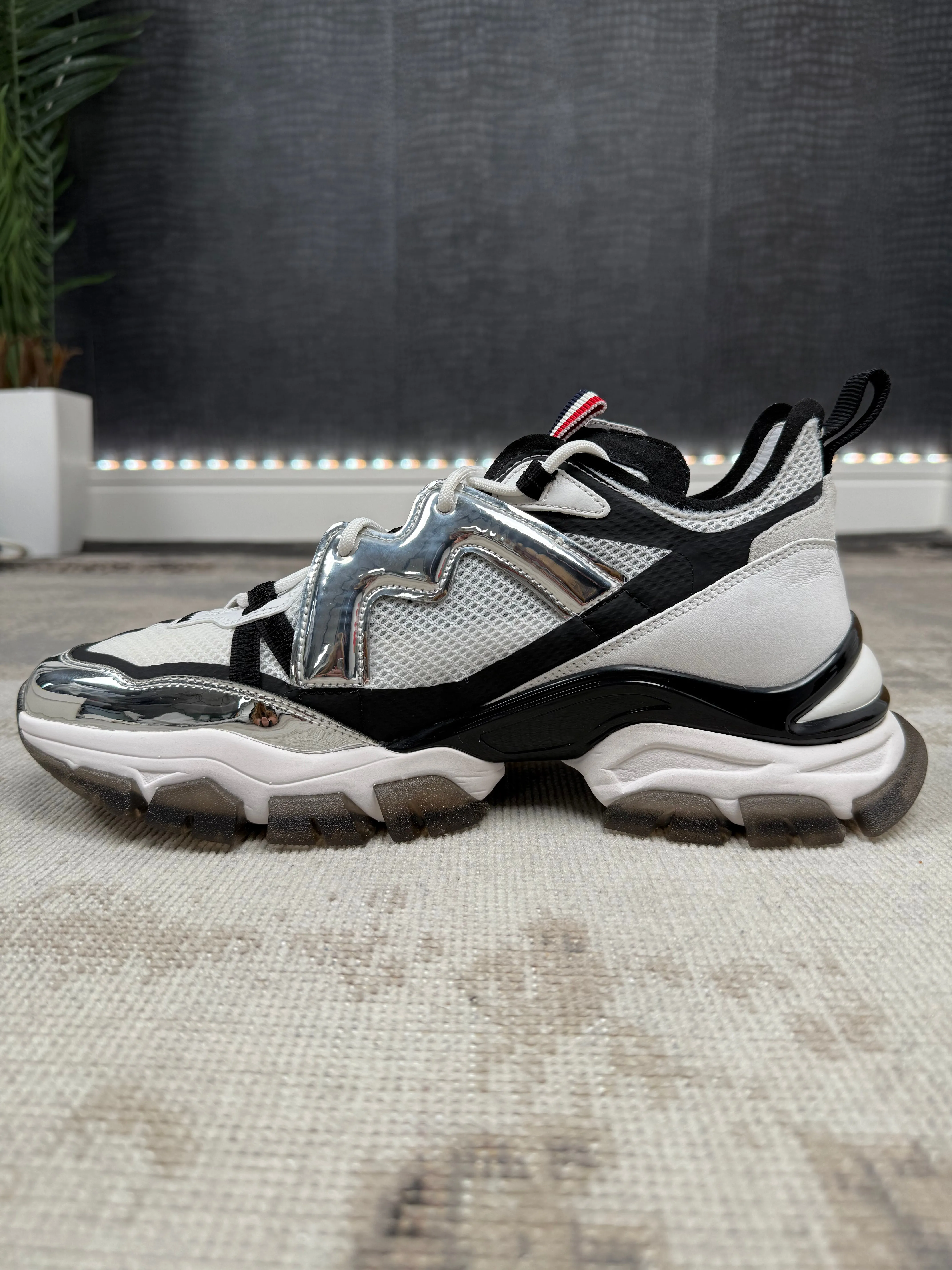 Moncler Leave No Trace Trainer - White / Black (Unused)