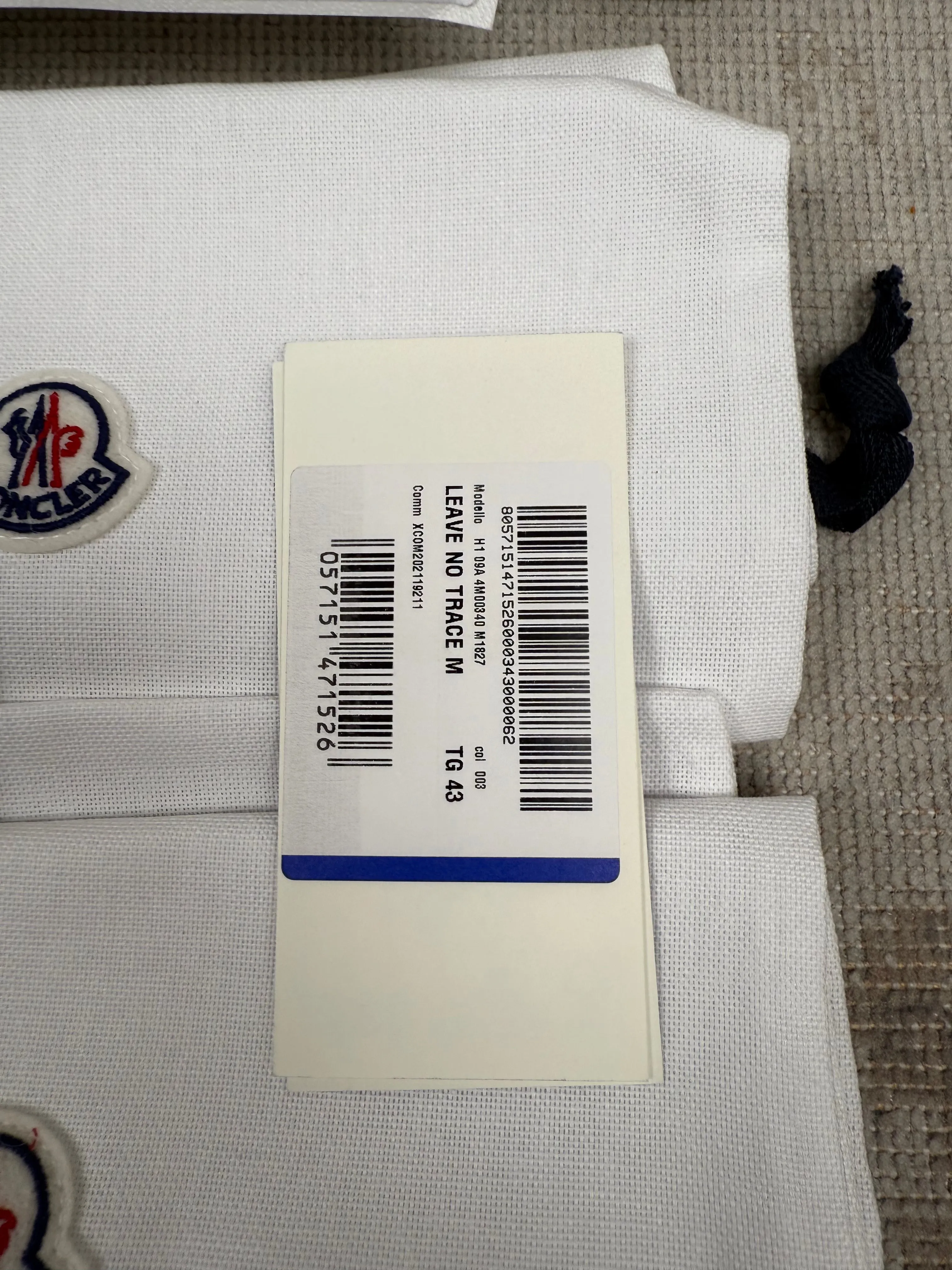 Moncler Leave No Trace Trainer - White / Black (Unused)