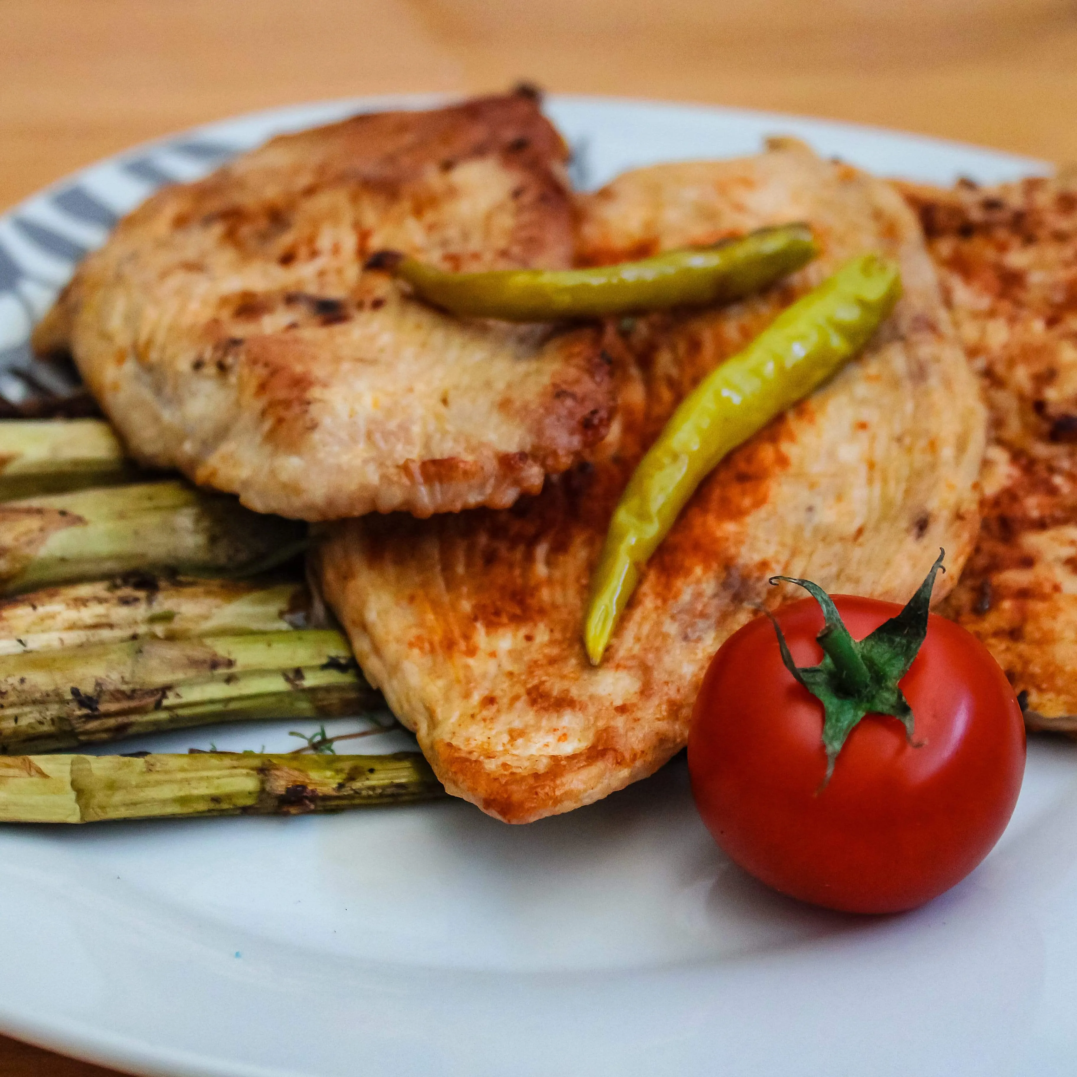 Pechuga y muslos deshuesados de Pollo Eco 1,250 kg