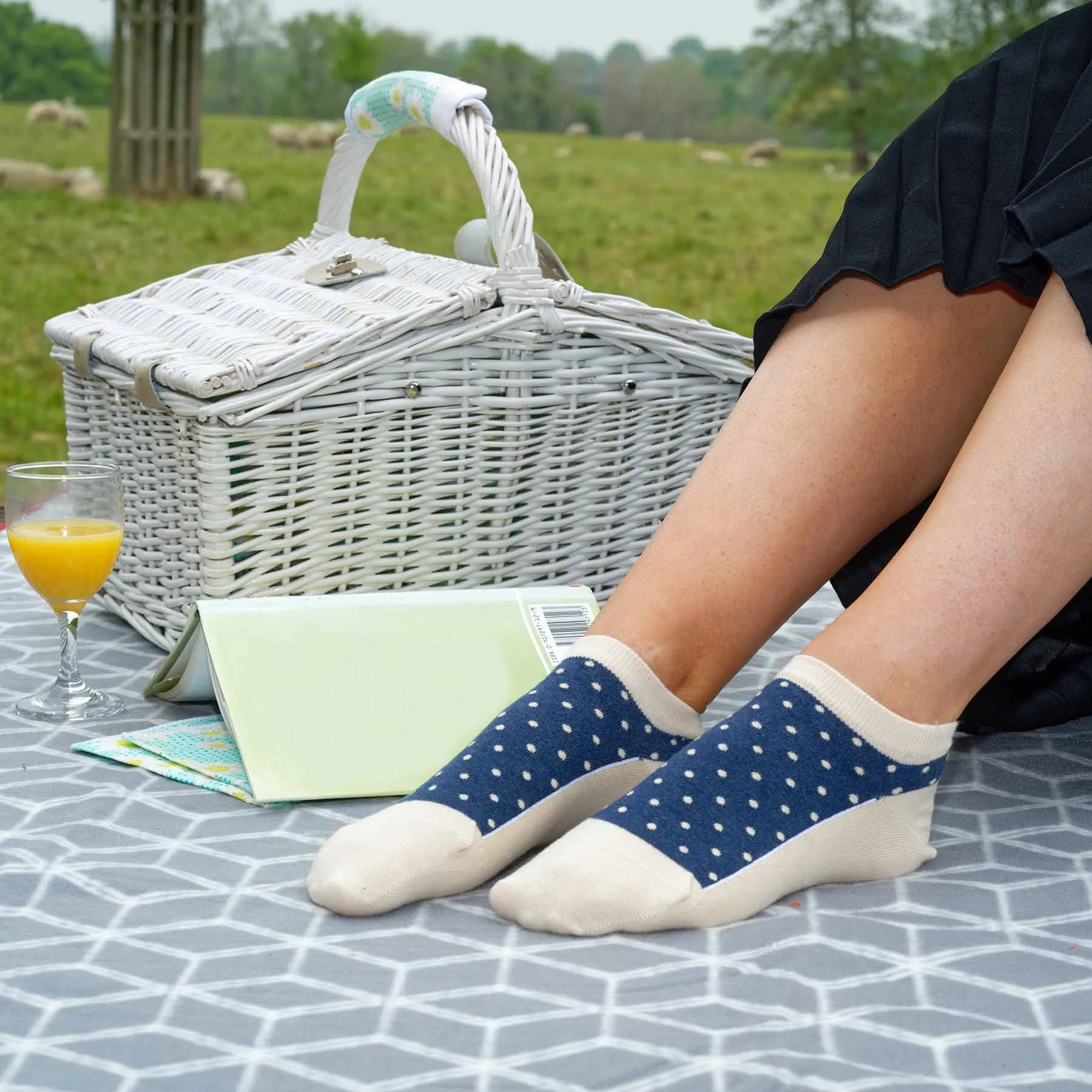 Polka Women's Organic Trainer Socks | Beige