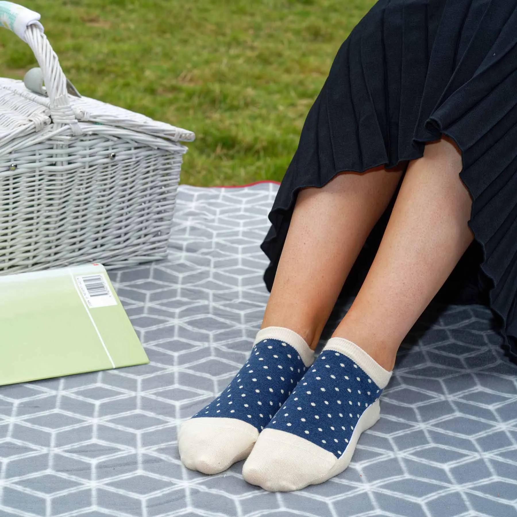Polka Women's Organic Trainer Socks | Beige