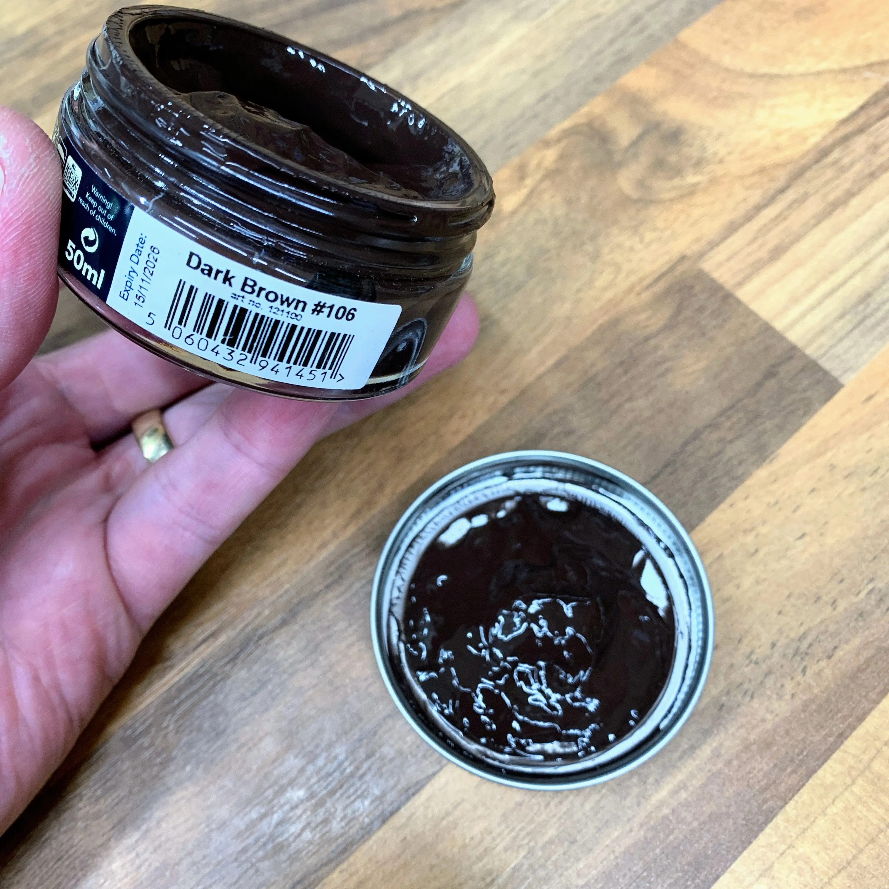 Shoe Cream Dark Brown 106 - Wrens