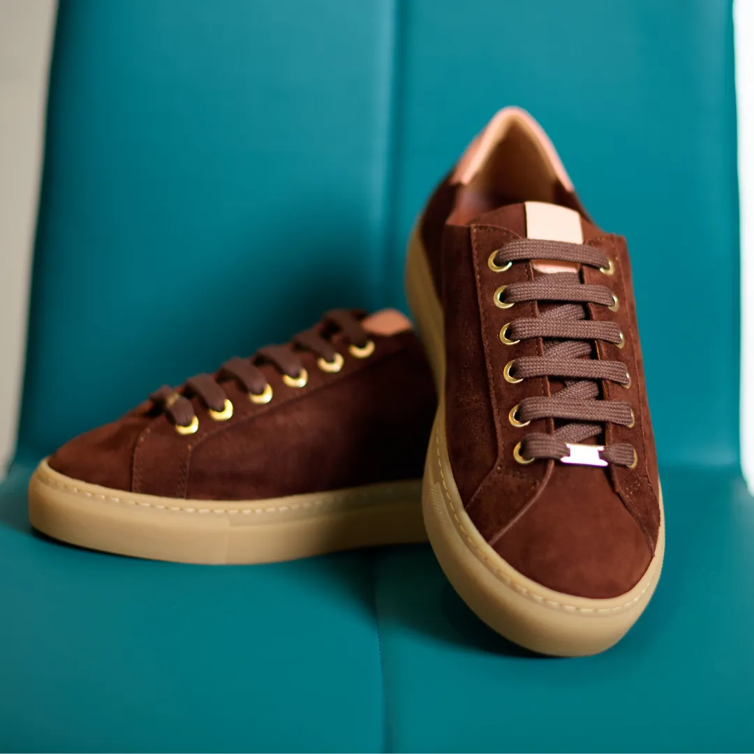 Star - Chocolate Suede